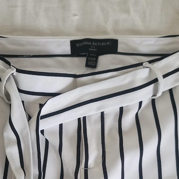 Banana Republic Women's White and Black Striped Avery Pants - Picture 2 of 4